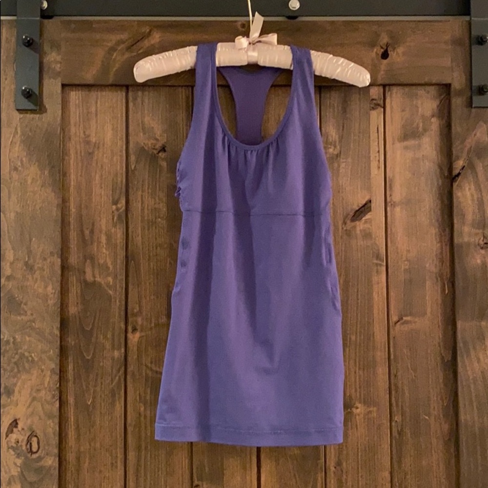 Lululemon - size 6 Razorback tank